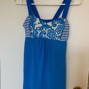 Lululemon workout tank top with built in bra